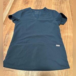 Figs Casma and Pant Set